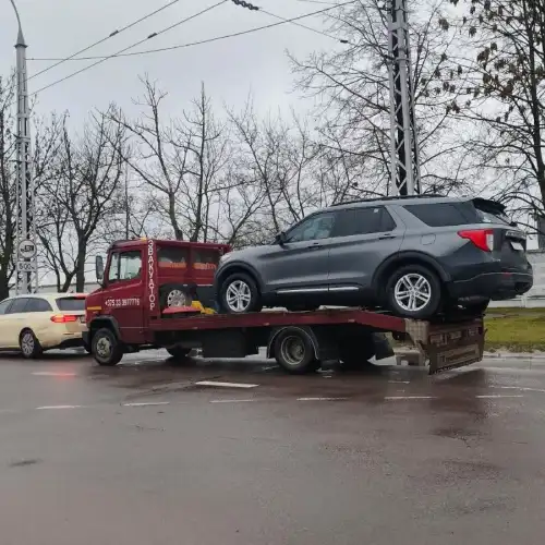 Эвакуатор для перевозки автомобиля